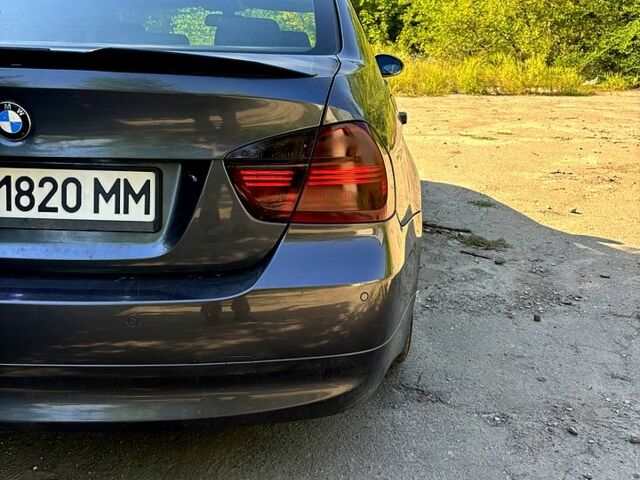 Серый БМВ 3 Серия, объемом двигателя 2 л и пробегом 251 тыс. км за 6900 $, фото 2 на Automoto.ua