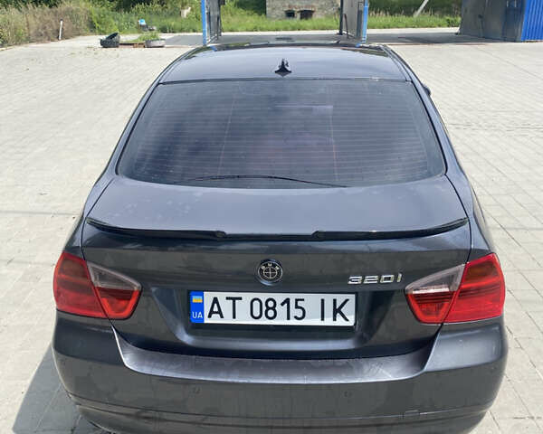 Серый БМВ 3 Серия, объемом двигателя 2 л и пробегом 320 тыс. км за 6000 $, фото 6 на Automoto.ua