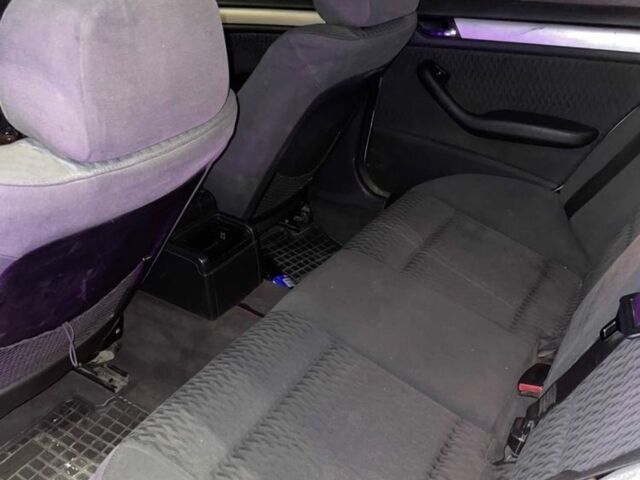 Сірий БМВ 3 Серія, об'ємом двигуна 3 л та пробігом 35 тис. км за 3200 $, фото 4 на Automoto.ua