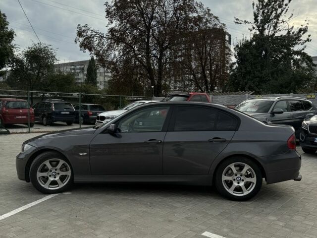 Серый БМВ 3 Серия, объемом двигателя 2 л и пробегом 300 тыс. км за 6700 $, фото 5 на Automoto.ua