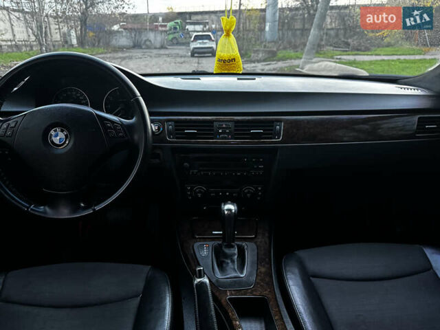 Серый БМВ 3 Серия, объемом двигателя 2 л и пробегом 323 тыс. км за 6200 $, фото 26 на Automoto.ua