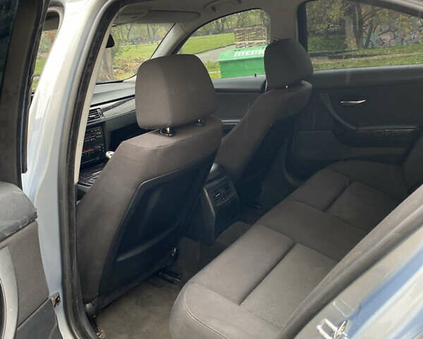 Сірий БМВ 3 Серія, об'ємом двигуна 2 л та пробігом 250 тис. км за 5750 $, фото 9 на Automoto.ua