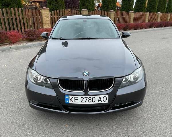 Серый БМВ 3 Серия, объемом двигателя 2 л и пробегом 332 тыс. км за 5999 $, фото 7 на Automoto.ua
