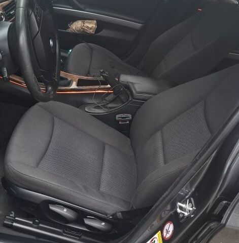 Серый БМВ 3 Серия, объемом двигателя 2 л и пробегом 312 тыс. км за 5000 $, фото 9 на Automoto.ua