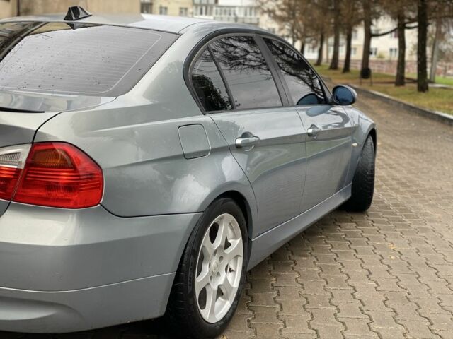 Сірий БМВ 3 Серія, об'ємом двигуна 2 л та пробігом 230 тис. км за 5750 $, фото 2 на Automoto.ua