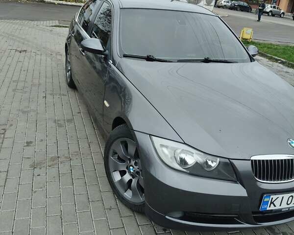 Серый БМВ 3 Серия, объемом двигателя 2.5 л и пробегом 196 тыс. км за 7500 $, фото 9 на Automoto.ua