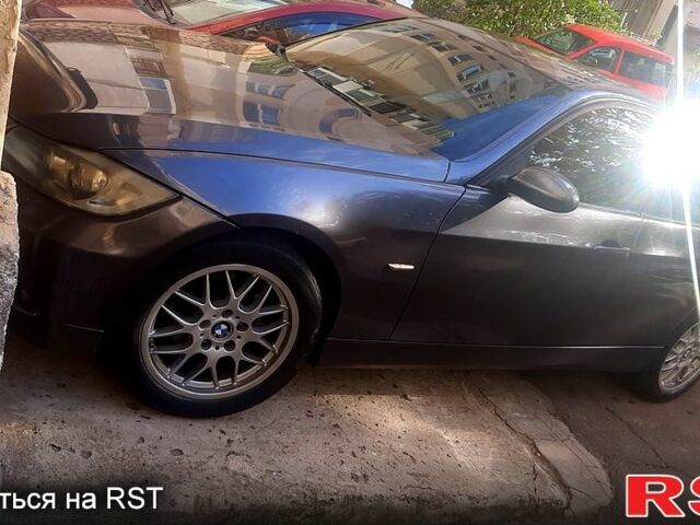 Серый БМВ 3 Серия, объемом двигателя 2 л и пробегом 300 тыс. км за 6600 $, фото 5 на Automoto.ua