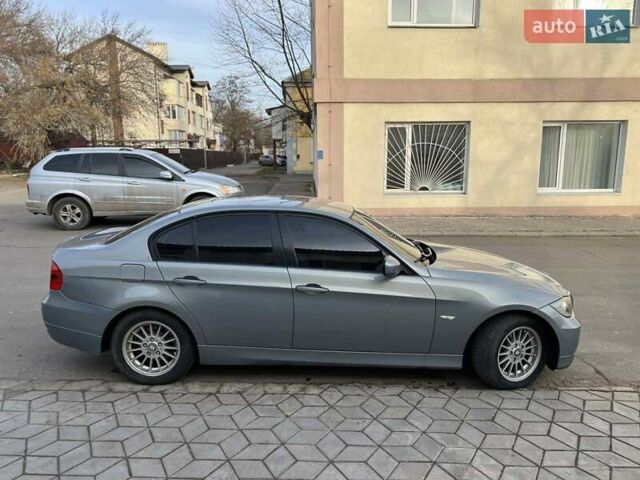 Серый БМВ 3 Серия, объемом двигателя 2 л и пробегом 213 тыс. км за 6300 $, фото 5 на Automoto.ua