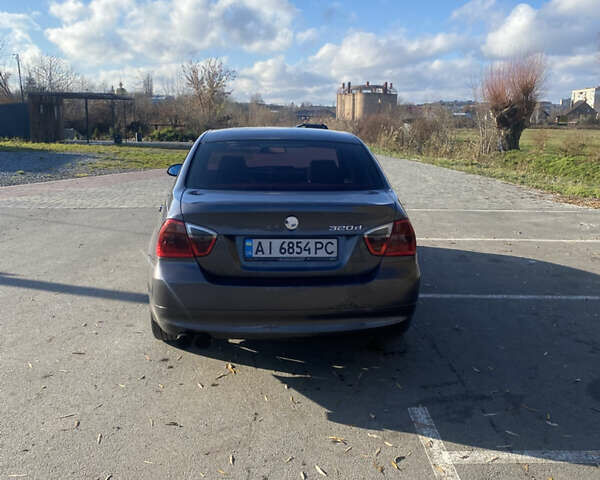 Серый БМВ 3 Серия, объемом двигателя 2 л и пробегом 320 тыс. км за 6400 $, фото 4 на Automoto.ua