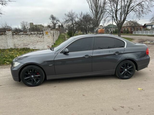 Серый БМВ 3 Серия, объемом двигателя 2.5 л и пробегом 252 тыс. км за 7000 $, фото 6 на Automoto.ua