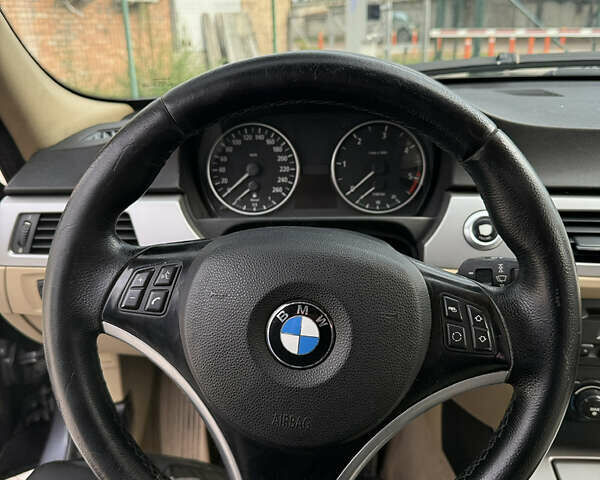 Серый БМВ 3 Серия, объемом двигателя 2 л и пробегом 311 тыс. км за 7200 $, фото 10 на Automoto.ua