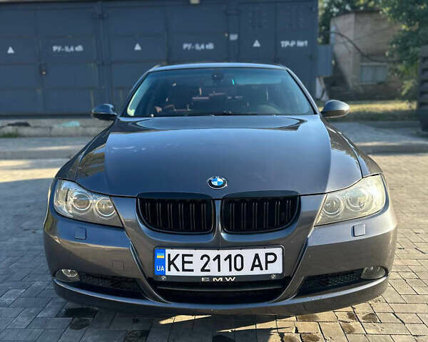 Серый БМВ 3 Серия, объемом двигателя 2 л и пробегом 260 тыс. км за 7300 $, фото 1 на Automoto.ua