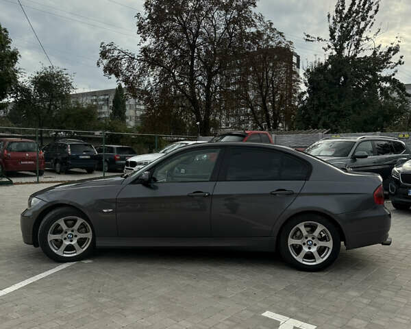 Серый БМВ 3 Серия, объемом двигателя 2 л и пробегом 311 тыс. км за 7200 $, фото 6 на Automoto.ua