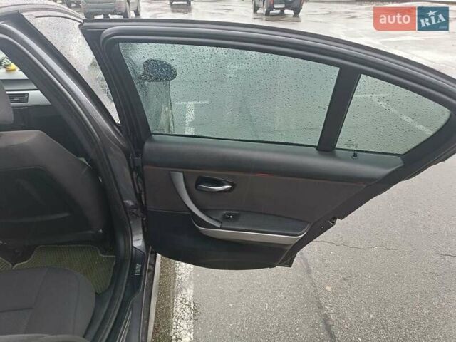 БМВ 3 Серія 2005 у Сумах на Automoto.ua Сірий БМВ 3 Серія, об'ємом двигуна 2 л та пробігом 400 тис. км за 6500 $, фото 3 на Automoto.ua