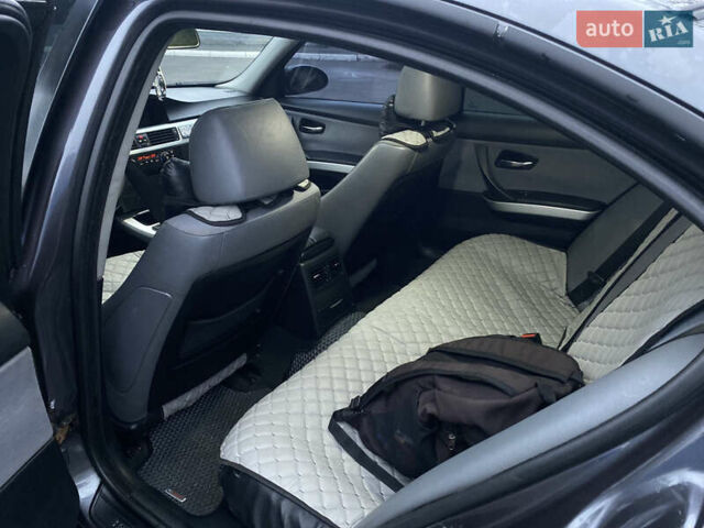 Серый БМВ 3 Серия, объемом двигателя 2 л и пробегом 232 тыс. км за 6300 $, фото 9 на Automoto.ua