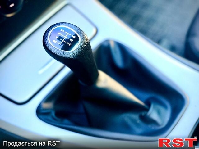 Серый БМВ 3 Серия, объемом двигателя 2 л и пробегом 300 тыс. км за 7100 $, фото 6 на Automoto.ua