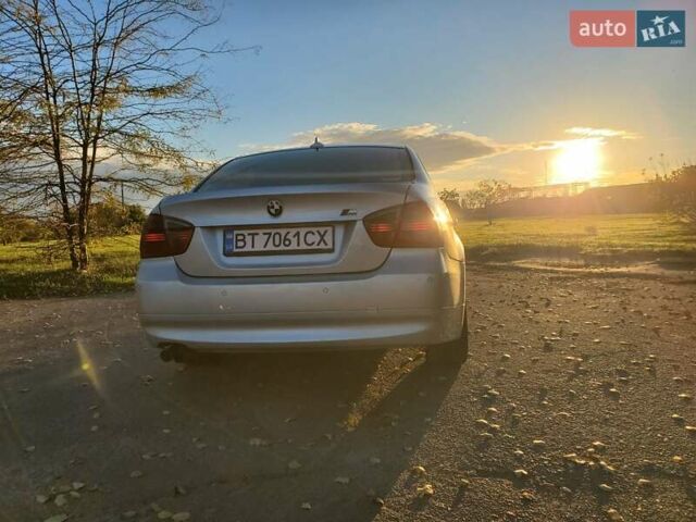 Серый БМВ 3 Серия, объемом двигателя 2.5 л и пробегом 314 тыс. км за 8000 $, фото 7 на Automoto.ua