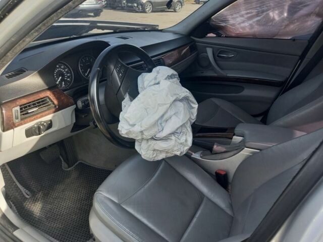 Серый БМВ 3 Серия, объемом двигателя 3 л и пробегом 219 тыс. км за 4500 $, фото 4 на Automoto.ua