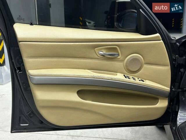 Серый БМВ 3 Серия, объемом двигателя 2 л и пробегом 276 тыс. км за 8000 $, фото 13 на Automoto.ua