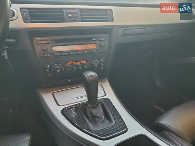 Серый БМВ 3 Серия, объемом двигателя 2.5 л и пробегом 314 тыс. км за 8000 $, фото 16 на Automoto.ua