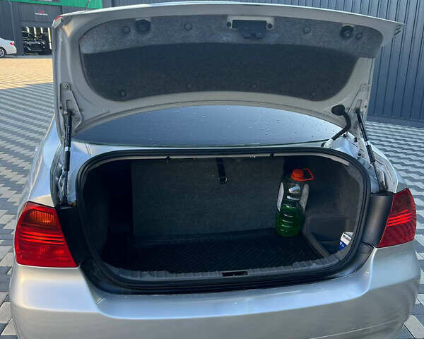 Сірий БМВ 3 Серія, об'ємом двигуна 2 л та пробігом 307 тис. км за 6299 $, фото 9 на Automoto.ua