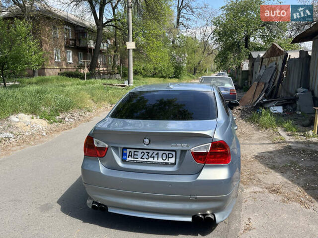 Серый БМВ 3 Серия, объемом двигателя 2.5 л и пробегом 130 тыс. км за 9500 $, фото 7 на Automoto.ua