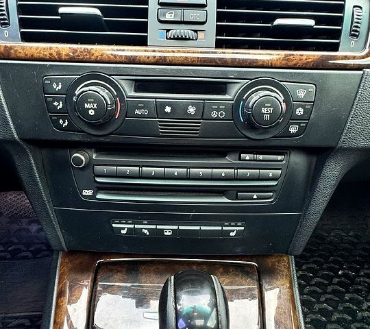 Серый БМВ 3 Серия, объемом двигателя 2 л и пробегом 290 тыс. км за 6599 $, фото 9 на Automoto.ua