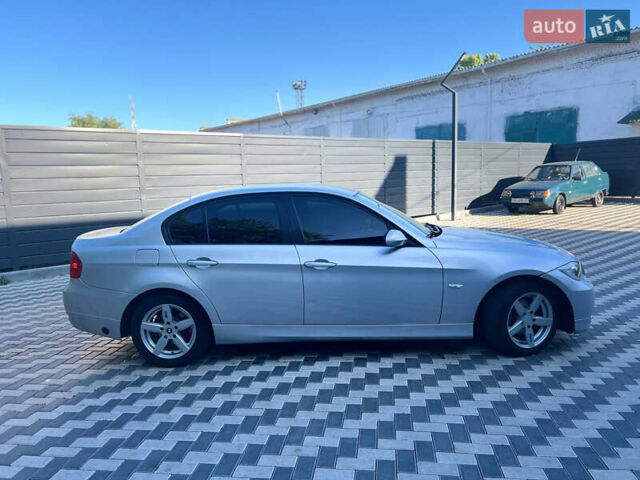 Серый БМВ 3 Серия, объемом двигателя 2 л и пробегом 307 тыс. км за 6999 $, фото 5 на Automoto.ua