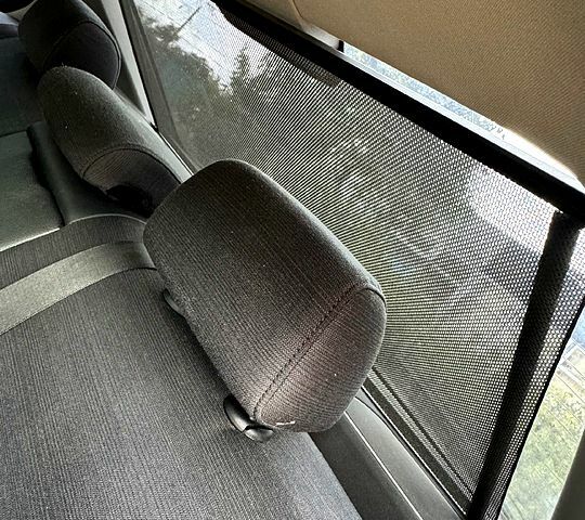 Серый БМВ 3 Серия, объемом двигателя 2 л и пробегом 290 тыс. км за 6599 $, фото 11 на Automoto.ua