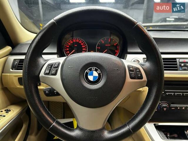 Серый БМВ 3 Серия, объемом двигателя 2 л и пробегом 276 тыс. км за 8000 $, фото 5 на Automoto.ua