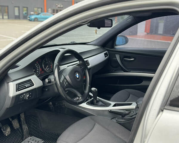 Сірий БМВ 3 Серія, об'ємом двигуна 2 л та пробігом 499 тис. км за 6100 $, фото 10 на Automoto.ua