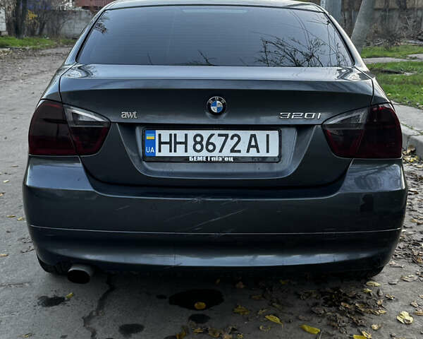 Серый БМВ 3 Серия, объемом двигателя 2 л и пробегом 323 тыс. км за 6200 $, фото 18 на Automoto.ua