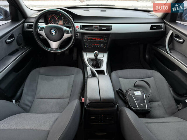 Серый БМВ 3 Серия, объемом двигателя 2 л и пробегом 277 тыс. км за 6800 $, фото 22 на Automoto.ua