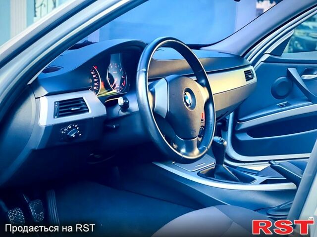 Серый БМВ 3 Серия, объемом двигателя 2 л и пробегом 300 тыс. км за 7100 $, фото 5 на Automoto.ua