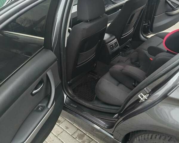 Серый БМВ 3 Серия, объемом двигателя 2.5 л и пробегом 196 тыс. км за 7500 $, фото 6 на Automoto.ua