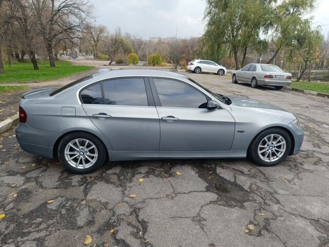 Серый БМВ 3 Серия, объемом двигателя 2.5 л и пробегом 278 тыс. км за 7500 $, фото 6 на Automoto.ua