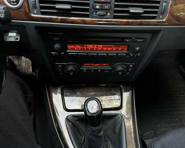 Серый БМВ 3 Серия, объемом двигателя 2 л и пробегом 201 тыс. км за 4500 $, фото 12 на Automoto.ua