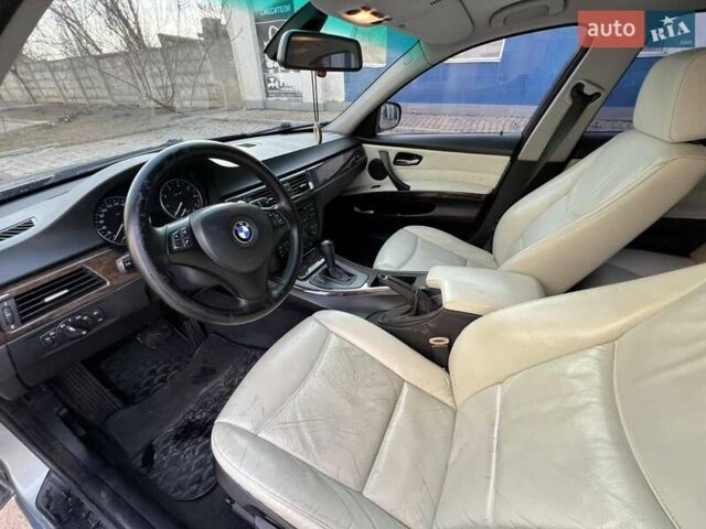 Серый БМВ 3 Серия, объемом двигателя 2 л и пробегом 213 тыс. км за 6300 $, фото 15 на Automoto.ua