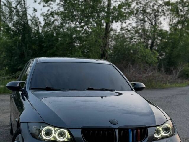 Серый БМВ 3 Серия, объемом двигателя 1.2 л и пробегом 240 тыс. км за 5500 $, фото 2 на Automoto.ua