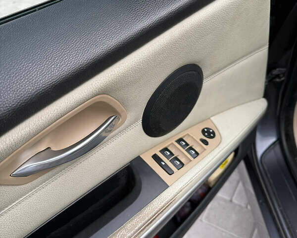 Серый БМВ 3 Серия, объемом двигателя 2 л и пробегом 311 тыс. км за 7200 $, фото 13 на Automoto.ua