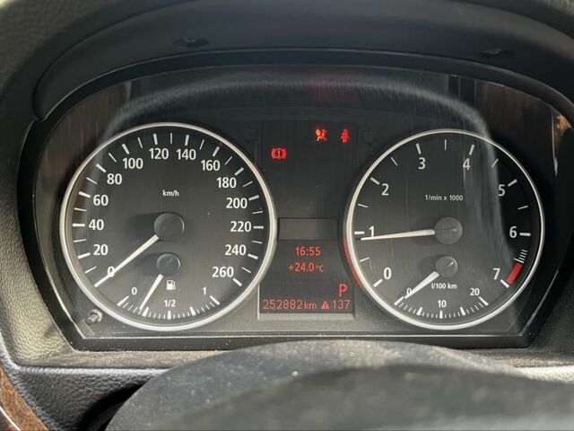 Сірий БМВ 3 Серія, об'ємом двигуна 2.5 л та пробігом 253 тис. км за 8500 $, фото 6 на Automoto.ua