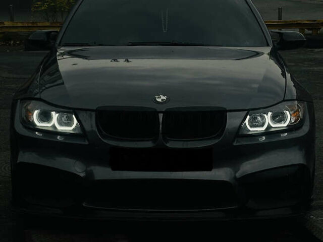 Серый БМВ 3 Серия, объемом двигателя 2 л и пробегом 245 тыс. км за 7300 $, фото 6 на Automoto.ua