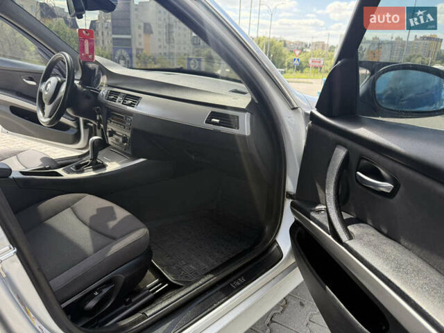 Сірий БМВ 3 Серія, об'ємом двигуна 2.5 л та пробігом 270 тис. км за 5800 $, фото 19 на Automoto.ua