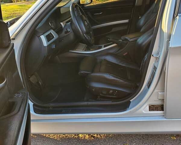 Серый БМВ 3 Серия, объемом двигателя 2.5 л и пробегом 314 тыс. км за 8000 $, фото 5 на Automoto.ua