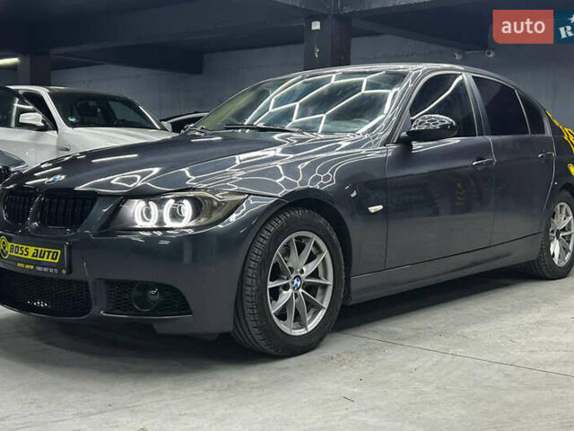 Серый БМВ 3 Серия, объемом двигателя 2 л и пробегом 276 тыс. км за 8000 $, фото 2 на Automoto.ua