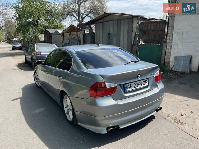 Серый БМВ 3 Серия, объемом двигателя 2.5 л и пробегом 130 тыс. км за 9500 $, фото 6 на Automoto.ua