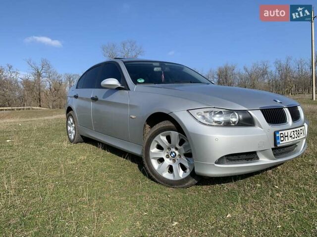 Серый БМВ 3 Серия, объемом двигателя 2 л и пробегом 225 тыс. км за 5600 $, фото 4 на Automoto.ua