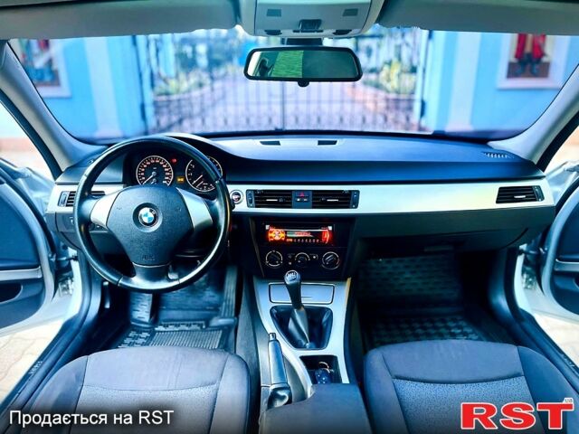 Серый БМВ 3 Серия, объемом двигателя 2 л и пробегом 300 тыс. км за 7100 $, фото 4 на Automoto.ua