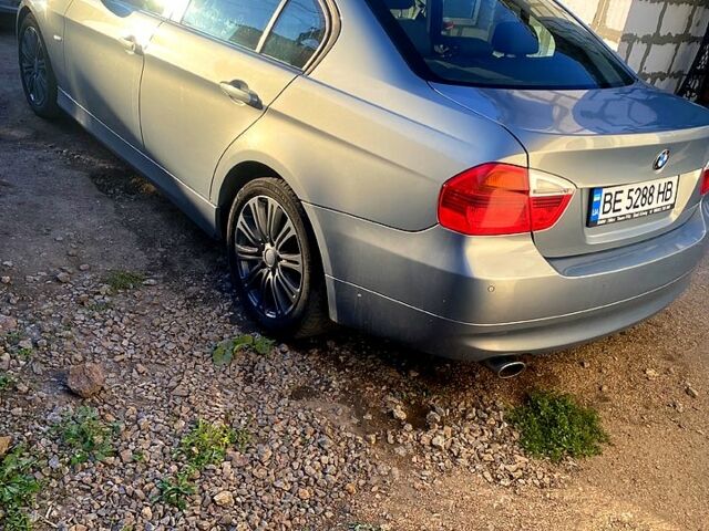 Серый БМВ 3 Серия, объемом двигателя 2 л и пробегом 291 тыс. км за 6999 $, фото 2 на Automoto.ua