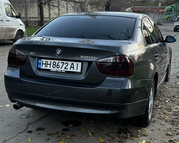 Серый БМВ 3 Серия, объемом двигателя 2 л и пробегом 323 тыс. км за 6200 $, фото 17 на Automoto.ua